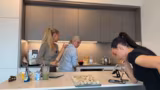 Typischer Samstags-Kochstream - Pelmeni…