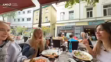 Italienische Männer und Fußba…