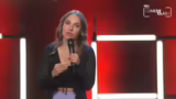 Tanja Maximoff betritt die Bü…