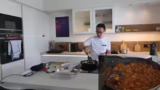 Anbraten der Zucchini und Sch…