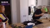 Gemeinsames Burger-Kochen und…