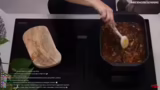 Finalisierung des Gulaschs mi…