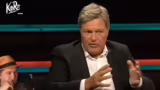 Kritik an Politikern und Inst…