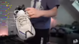 Unboxing eines Pakets von ein…
