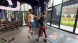 Plank-Challenge, Schultertrai…