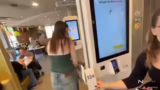 Ankunft bei McDonalds und Tes…
