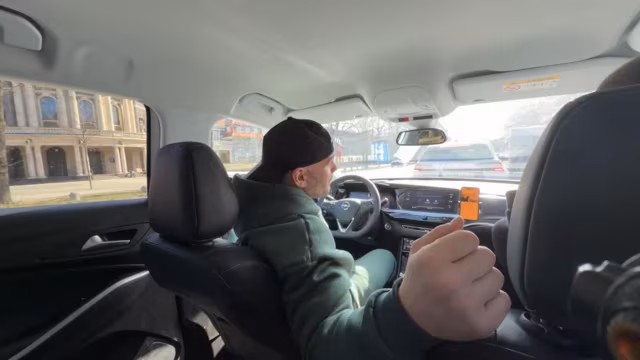 Scharfe Proteinkost präsentiert auf der Straße