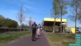 Fahrt durch die Stadt und tec…