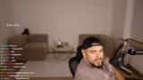 Imitiere eine Frauenstimme