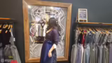 Dirndl-Anprobe und Outfit-Ent…