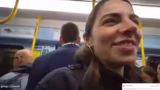 Metro-Fahrt und Innenstadt-Er…