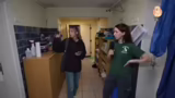 Führung durch das Katzenhaus:…