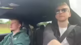 Autobahnfahrt und Raketensich…