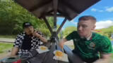 Pommes, Soßen und Internet