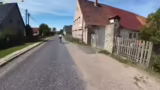 Unfälle, Karl Emote und Badung