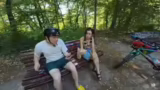 Pause am Fluss und Diskussion…