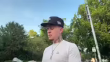 Bart färben mit Zuschauern