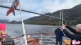 Gespräche mit Touristen und E…