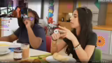 Mädchen-WG Reaction und Bezie…