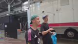 Überraschung für mich? (bro ich hab kei…