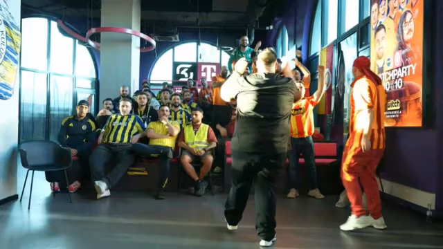 DIE GRÖßTE WATCHPARTY DER WELT GS VS FB…