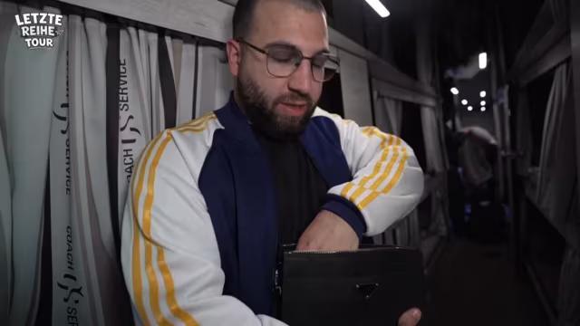 LETZTE REIHE BUSTOUR WIR FAHREN NACH IS…