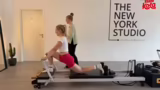 Pilates mit Ring und Dehnübun…