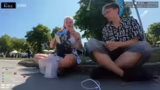 Handeln auf dem Flohmarkt und…