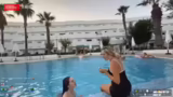 Abkühlung im Pool und Begegnu…