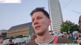 Freitag in Düsseldorf: Mensch…