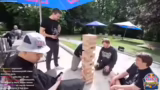 Jenga-Herausforderung und Tea…