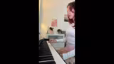 Klavierabend mit persönlichen Einblicken und musikalischer Vielfalt