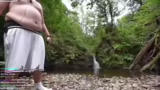 Drohnenflug über dem Wasserfa…