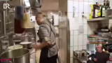 Betrachtung eines Videos über…