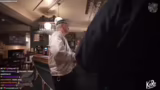 Lokale Begegnung und Pub-Besu…
