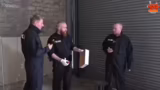 Pfefferspray-Demonstration un…