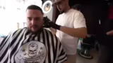 Friseur-Besuch mit Hinderniss…