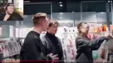 Tomatolix als Verkäufer und U…