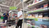 Einkäufe für den Grillabend u…