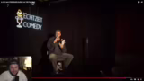 Der Comedy-Auftritt: Erste Ei…