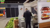 Aufbau des Messestands und un…