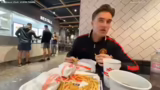 Max Burger Besuch, Streamsnip…