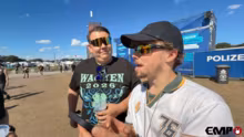 WACKEN CAGE FIGHT MIT SCHWERTERN !emp !…