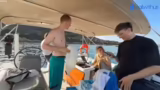 Julian im Hugo-Video und Sub-…