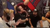 Adams Ausscheiden und Reaktion