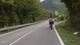Radtour mit E-Bikes: Kalorien-Challenge und Bergabenteuer