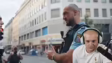 Polizeikontrolle und Waffenve…