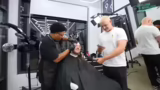 Aussehen, Frisuren und Tattoos