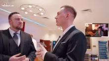 Ja, er lebt noch McDart !Koro