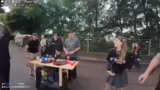 Diss von Kindern, Wacken-Vete…